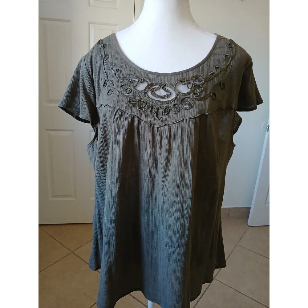 CJ Banks Blouse Womens 1X Top Short Sleeve Green Olive‎ Scoop Neck